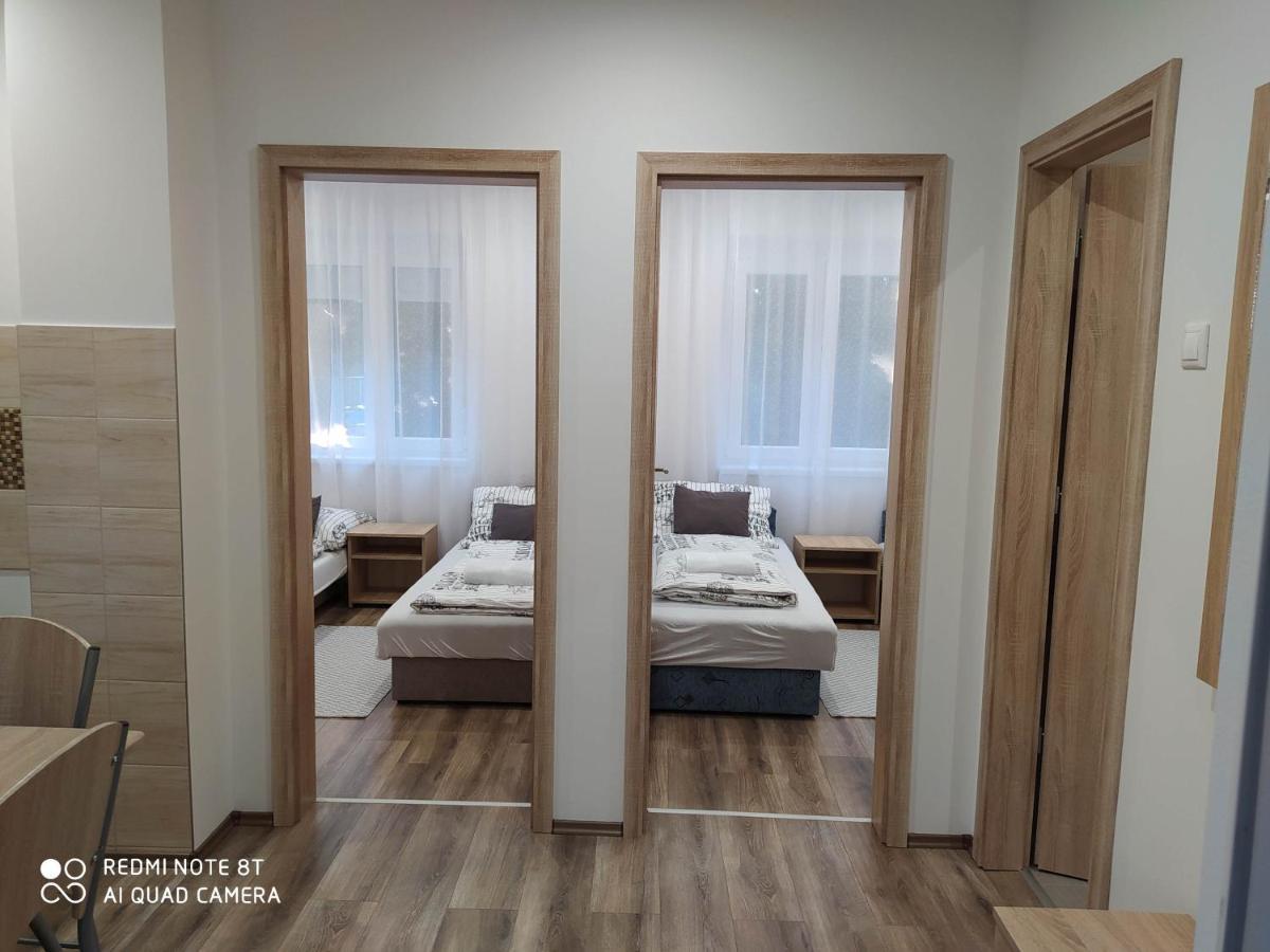 Evelyn Apartman Гайдусобосло Екстер'єр фото